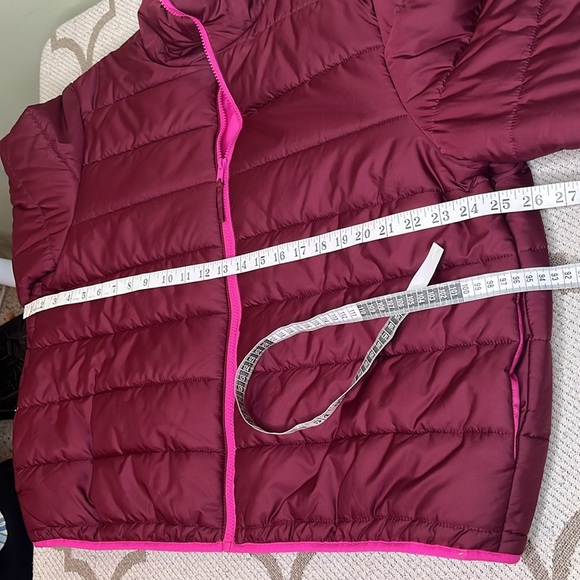Wild Fable burgundy berry red lining puffer zip up jacket - Picture 11 of 13